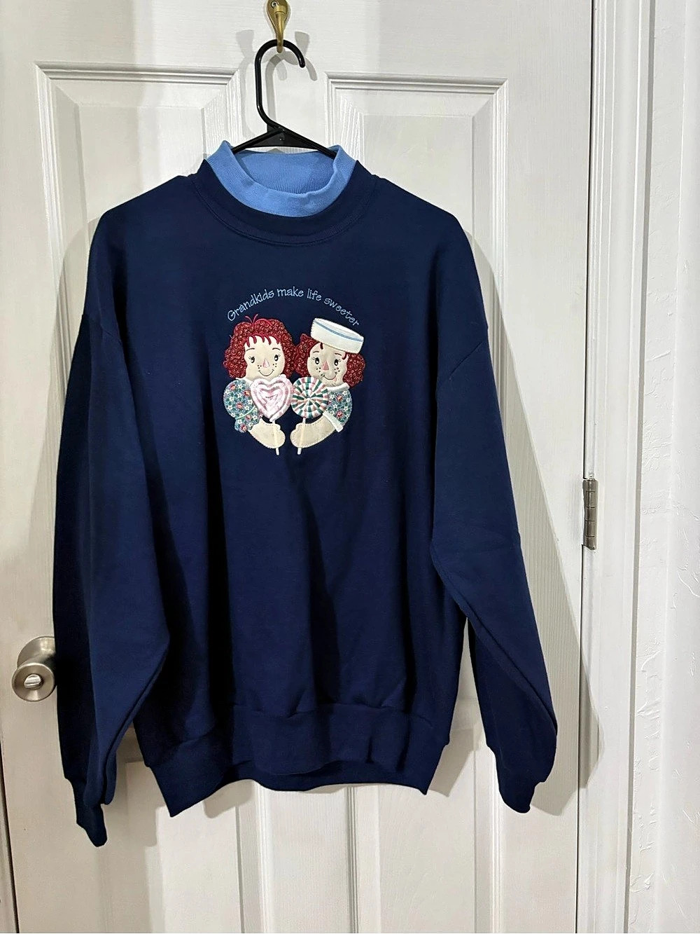 Top Stitch Raggedy Ann Sweatshirt in Blue Size Large NWT